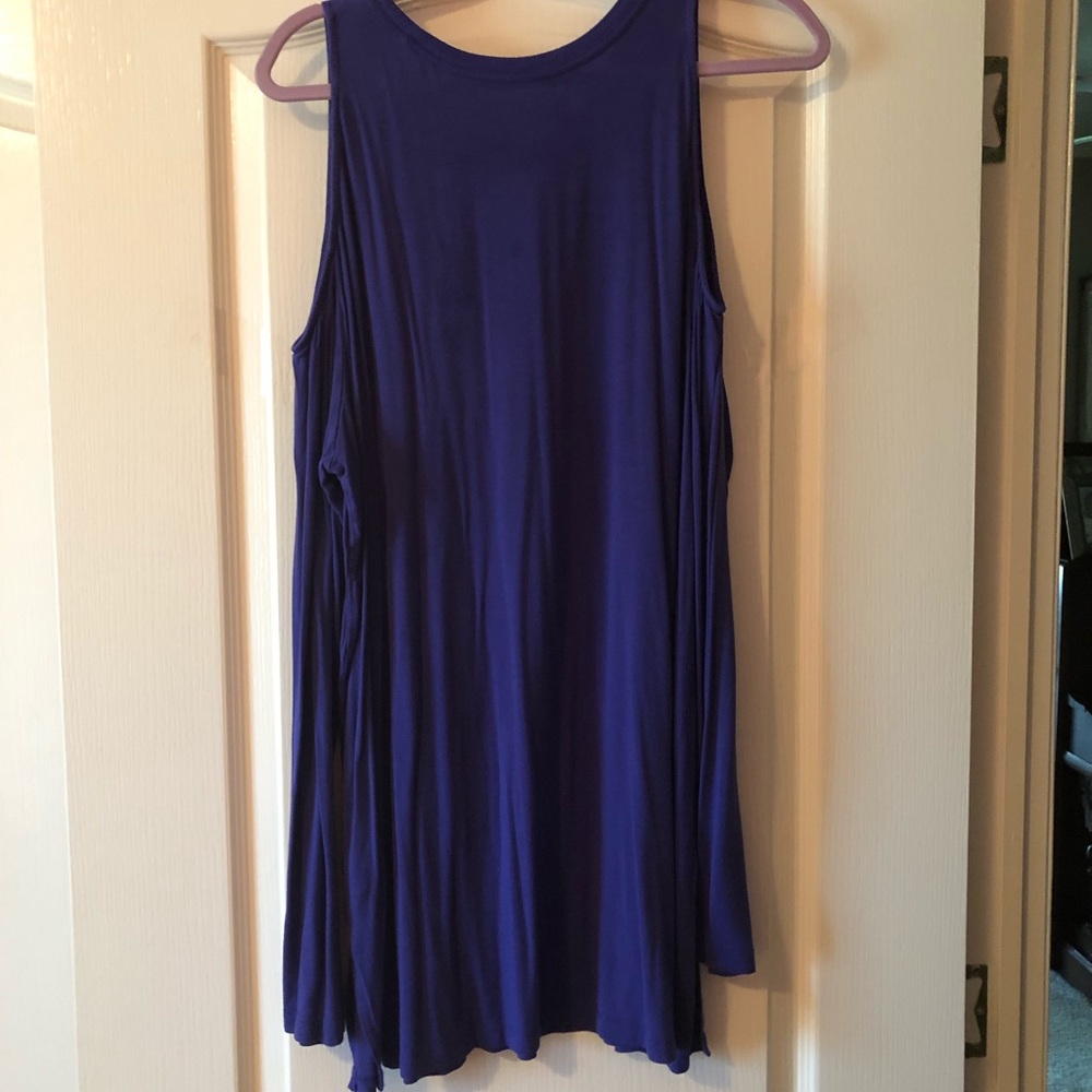 Romans Cold Shoulder Tunic